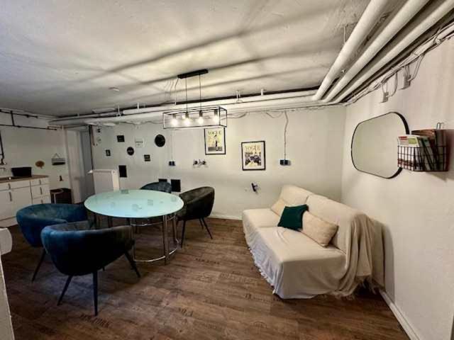 Tinyhaus & Souterrain Apartment In Ortenberg Ortenberg  Dış mekan fotoğraf